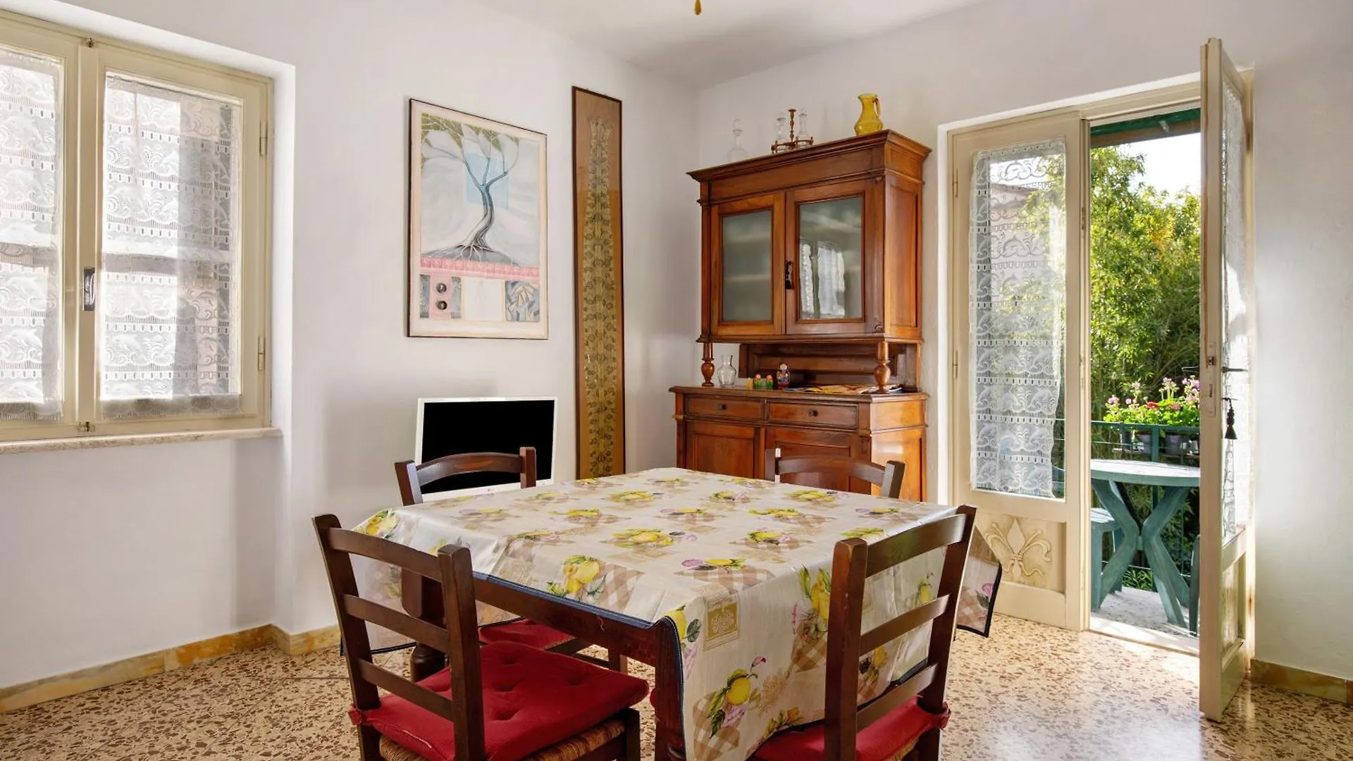 Palazzo Ferretti - Pietrasanta Villa 0*,  Italien